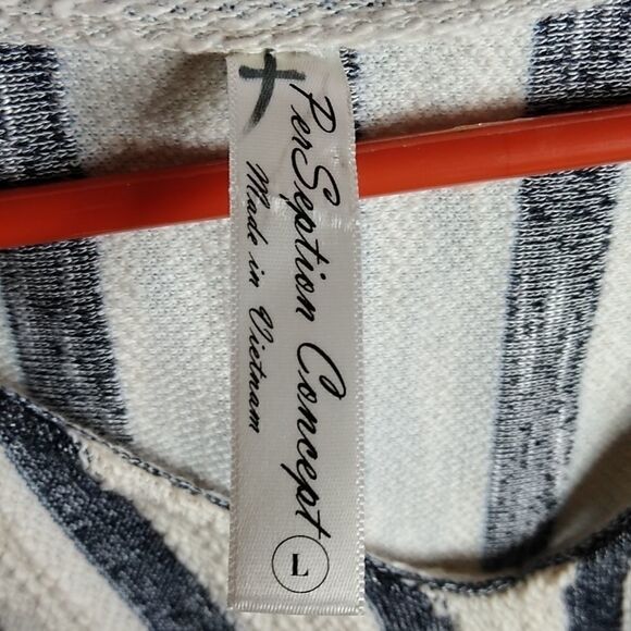 Per Seption Concept hooded tunic - Picture 2 of 4